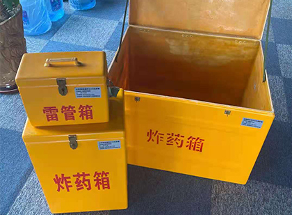 利通玻璃雷管箱生产标准全解析：安全、性能与合规的基石